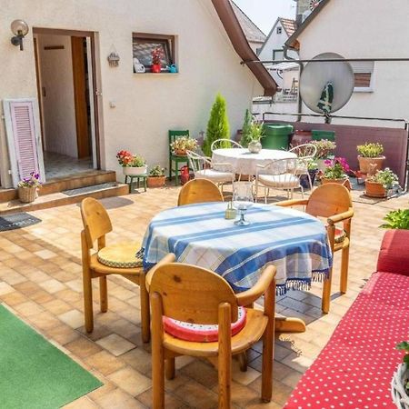 Apartmenthaus Ferienwohnungen Sila Вайнштадт Екстер'єр фото