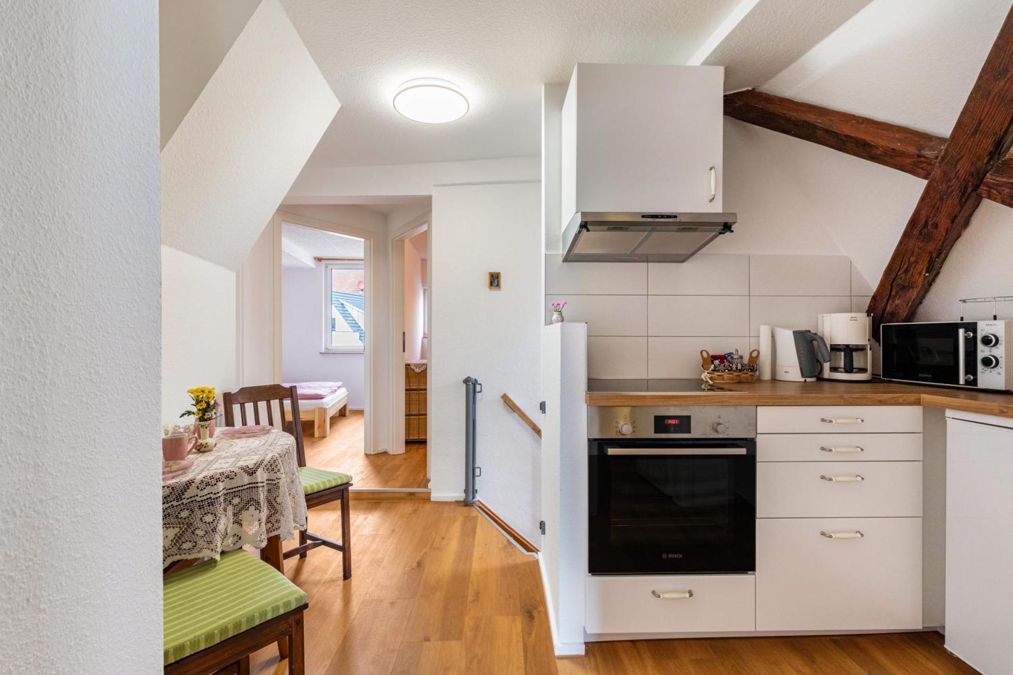 Apartmenthaus Ferienwohnungen Sila Вайнштадт Екстер'єр фото
