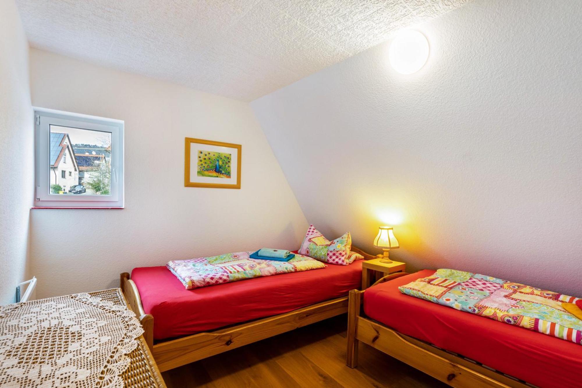 Apartmenthaus Ferienwohnungen Sila Вайнштадт Екстер'єр фото