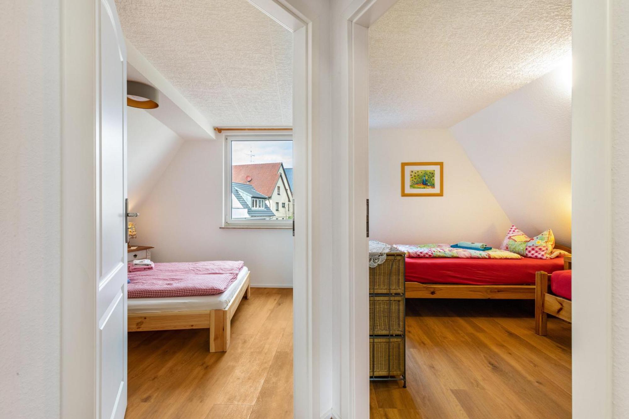 Apartmenthaus Ferienwohnungen Sila Вайнштадт Екстер'єр фото