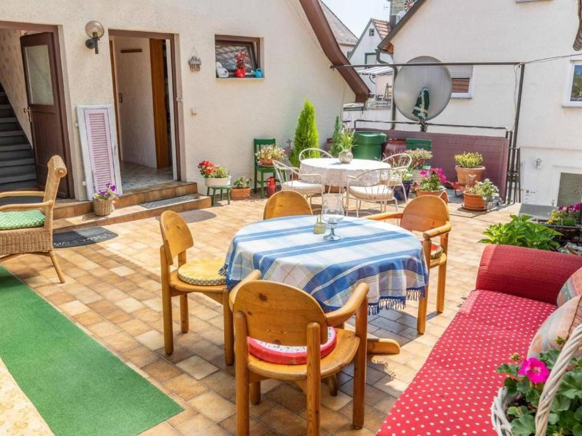 Apartmenthaus Ferienwohnungen Sila Вайнштадт Екстер'єр фото
