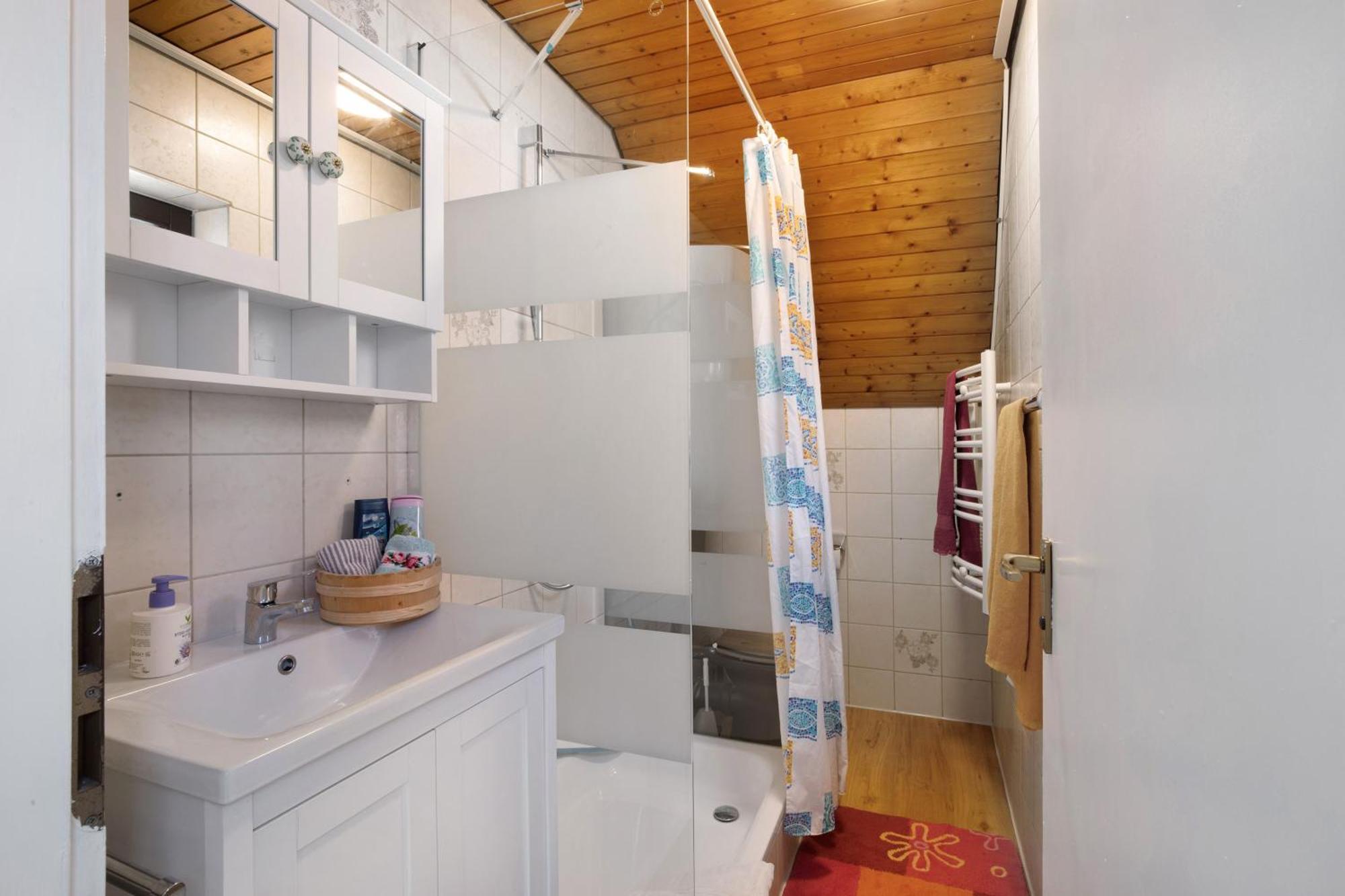 Apartmenthaus Ferienwohnungen Sila Вайнштадт Екстер'єр фото