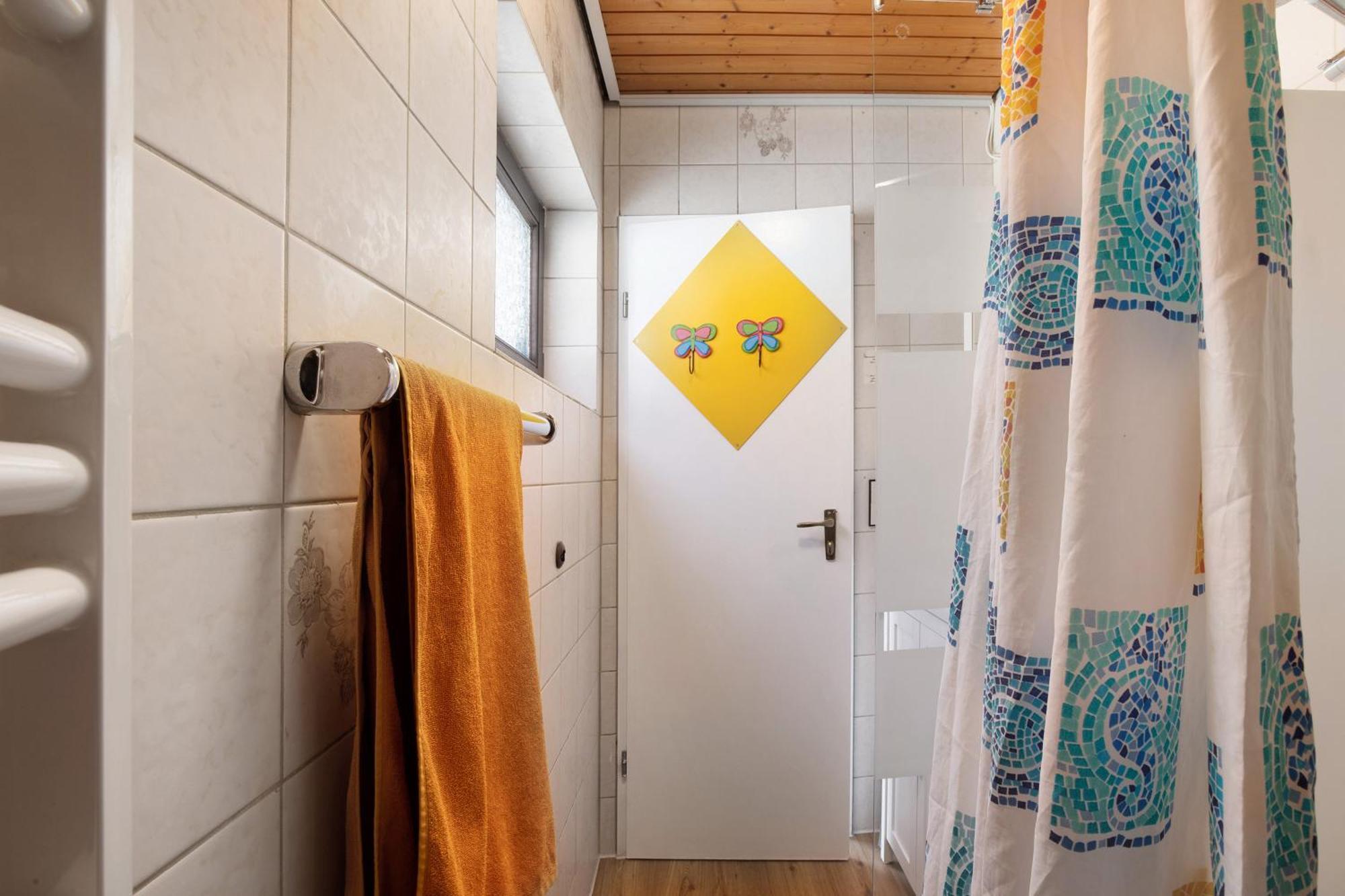 Apartmenthaus Ferienwohnungen Sila Вайнштадт Екстер'єр фото